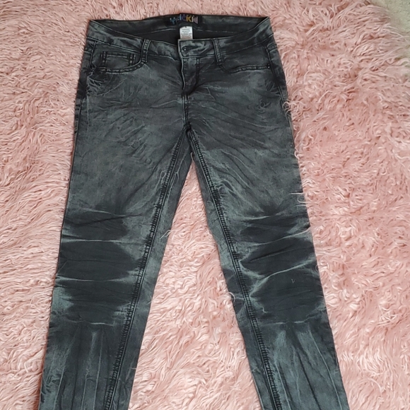 Something Trickie Jeans - Picture 2 of 6